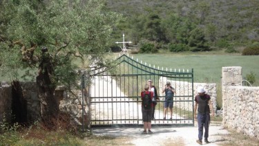 Hike around Zante mountains in the area of Louha